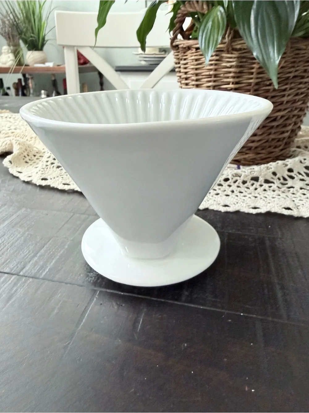 Vintage Melitta White Ceramic Coffee Dripper Pour Over Cone Filter #102 1 Hole